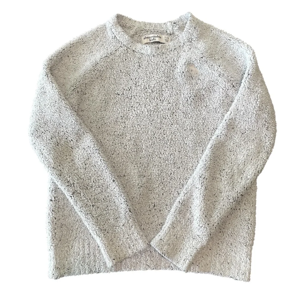 Abercrombie Kids Girls Fuzzy Cozy Gray Sweater Size 7/8‎